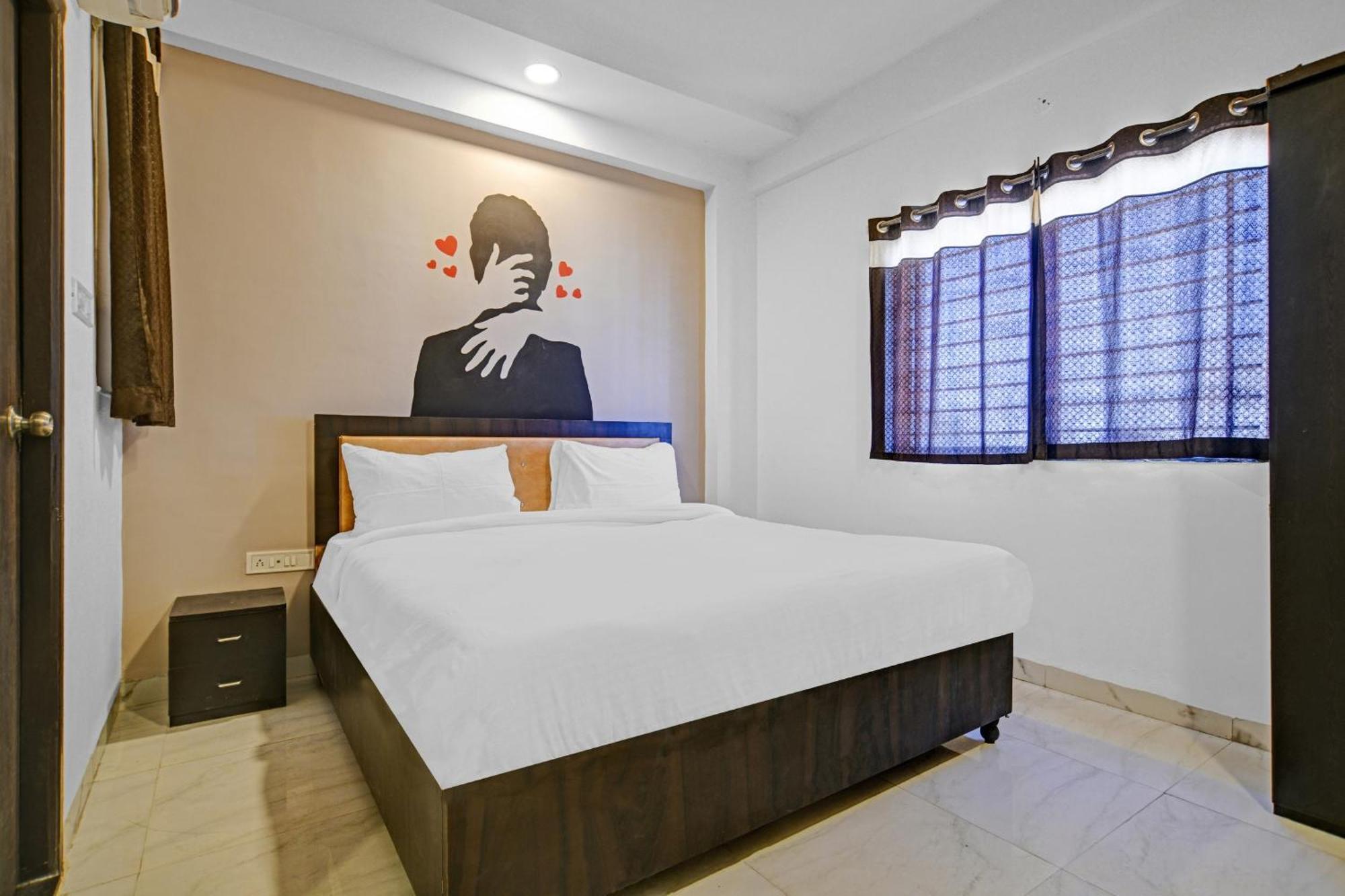 Hotel Collection O The Eternity Near Lig Sqaure Indore Zewnętrze zdjęcie