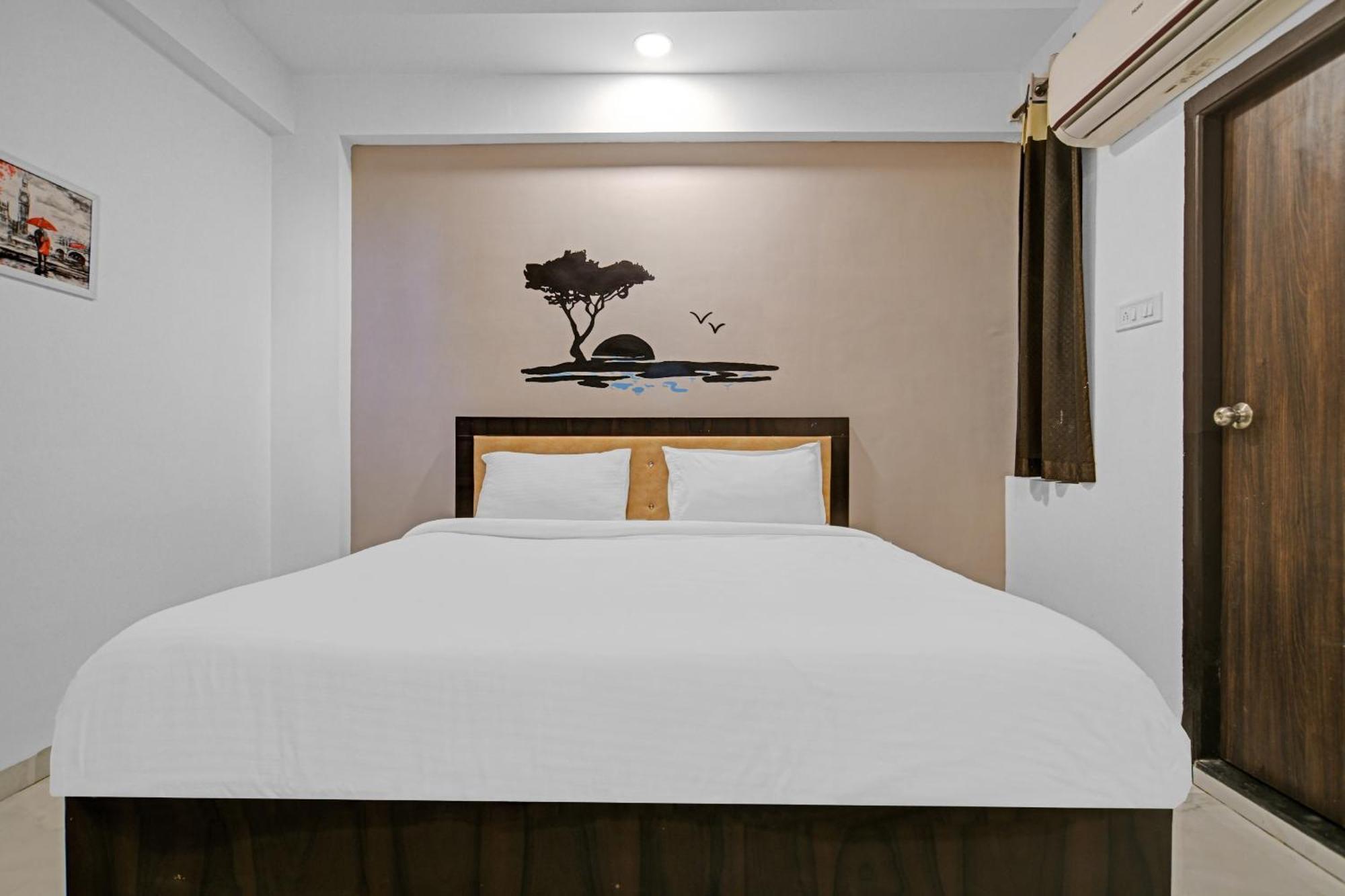 Hotel Collection O The Eternity Near Lig Sqaure Indore Zewnętrze zdjęcie